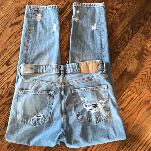 H&M &Denim Boyfriend Low Waist Destroyed Jeans - Picture 3 of 11